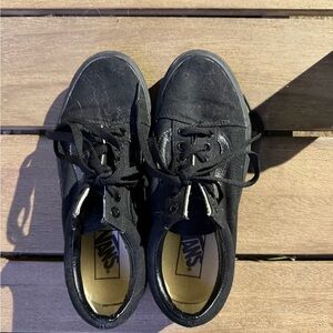 Vans Women’s Black Canvas Low-Top Sneakers (non slip)